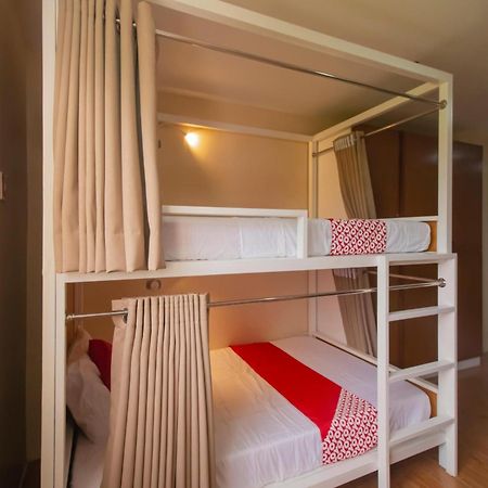 Super Oyo 832 The Teepee Place Hostel & Residence Inn Cebu Exteriör bild