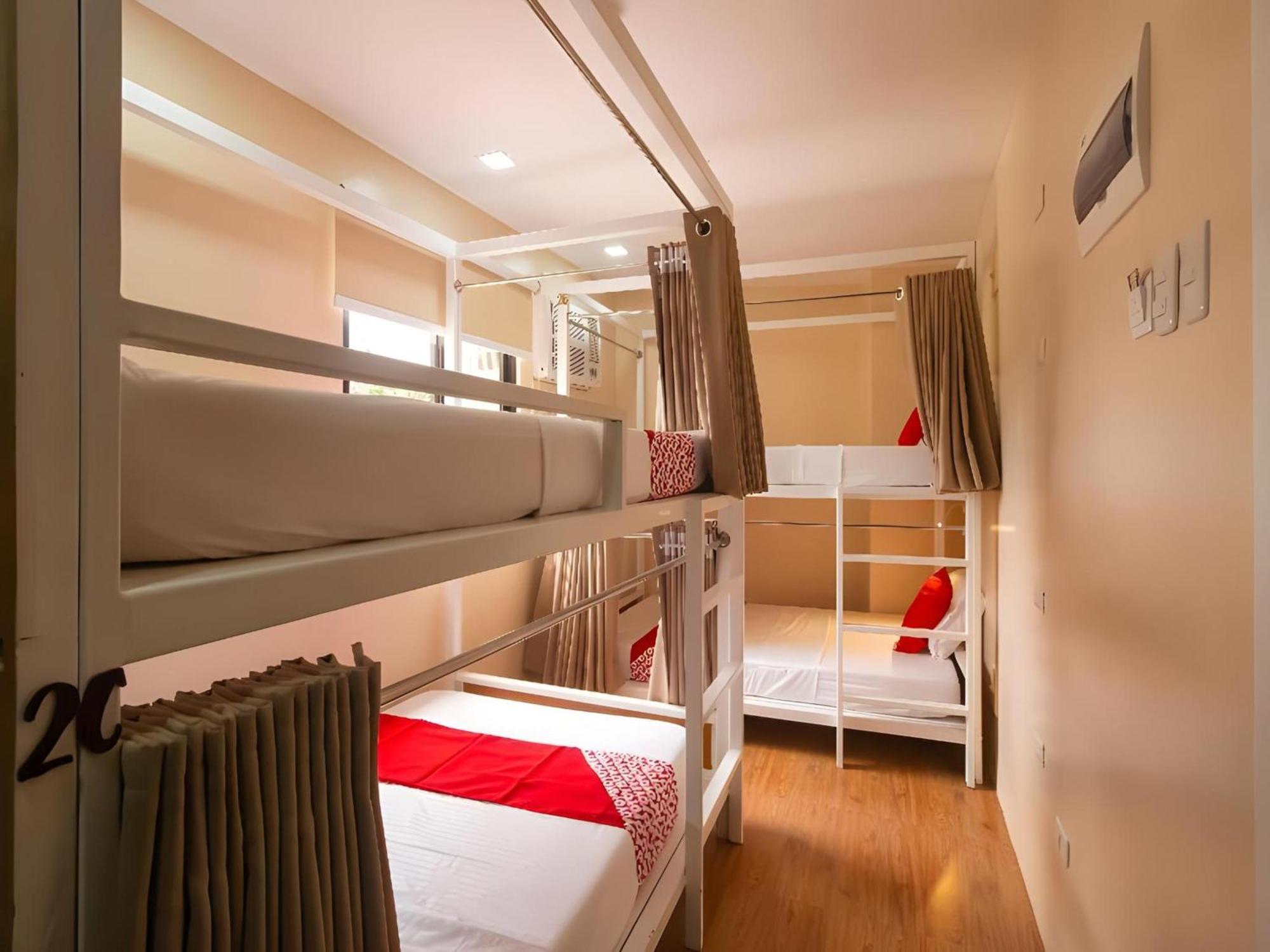 Super Oyo 832 The Teepee Place Hostel & Residence Inn Cebu Exteriör bild