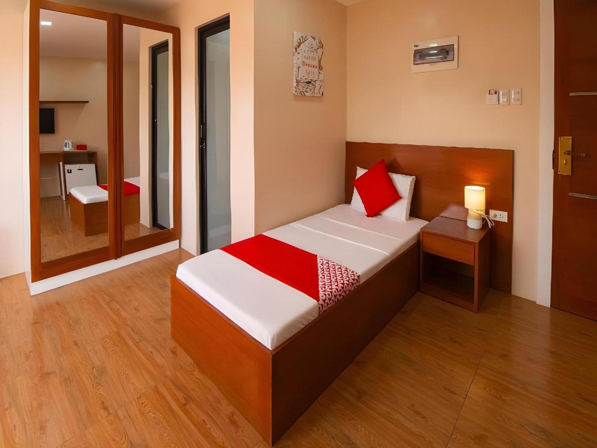 Super Oyo 832 The Teepee Place Hostel & Residence Inn Cebu Exteriör bild