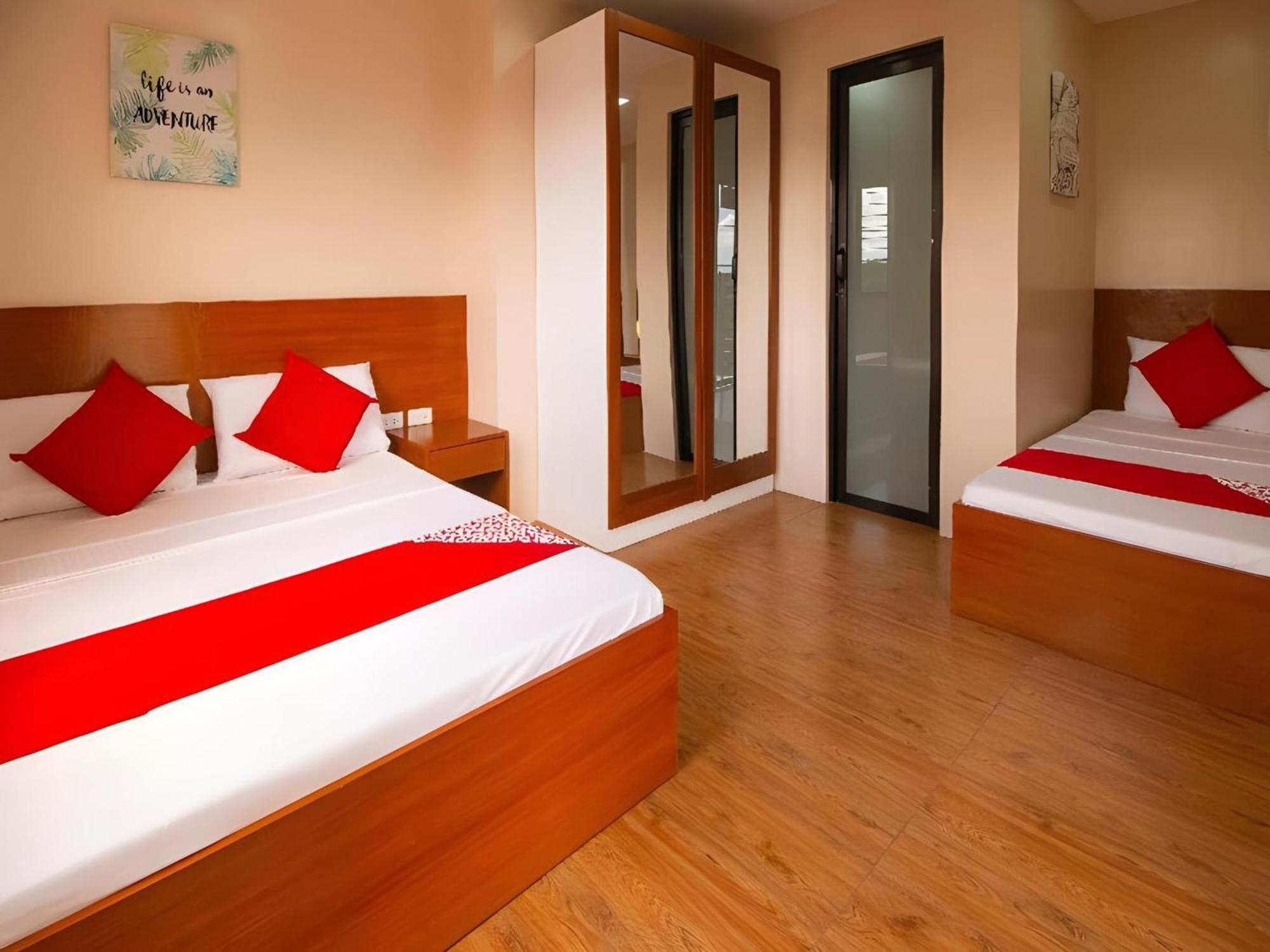 Super Oyo 832 The Teepee Place Hostel & Residence Inn Cebu Exteriör bild
